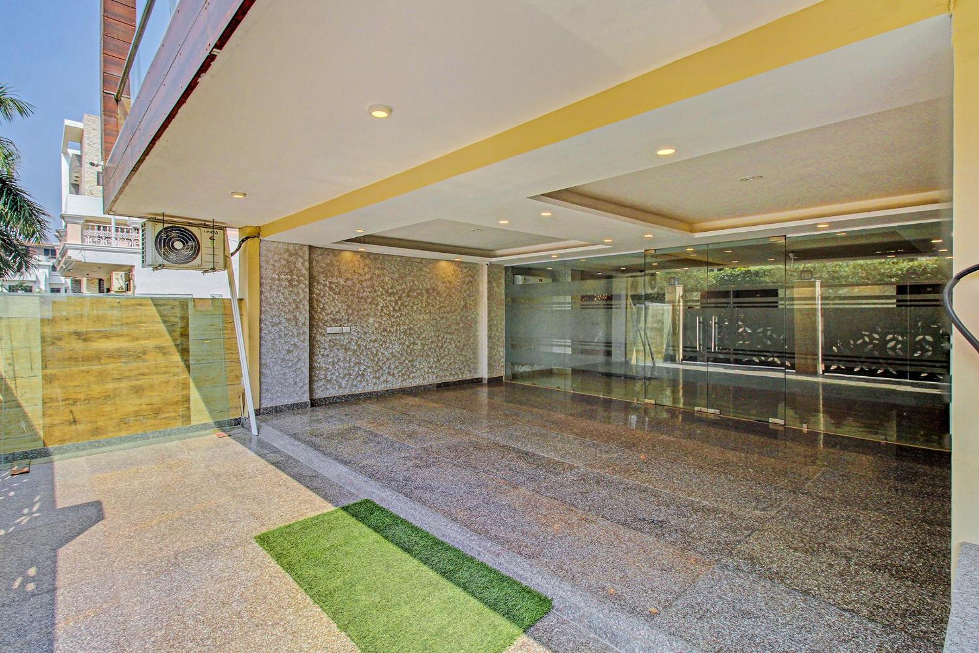 FabHotel Soft Petals Gurgaon Eksteriør billede
